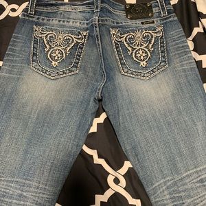 Womens Miss me Capri pants